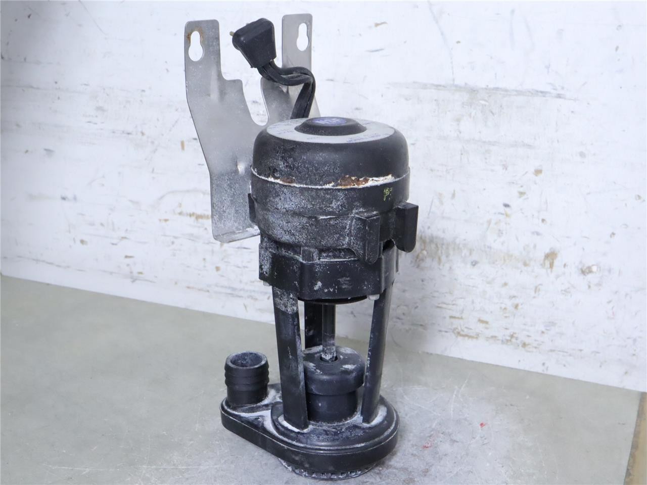 MANITOWOC 76-2306-3 Ice Machine Water Pump 115V 60/50Hz .36 Amps Model MSP