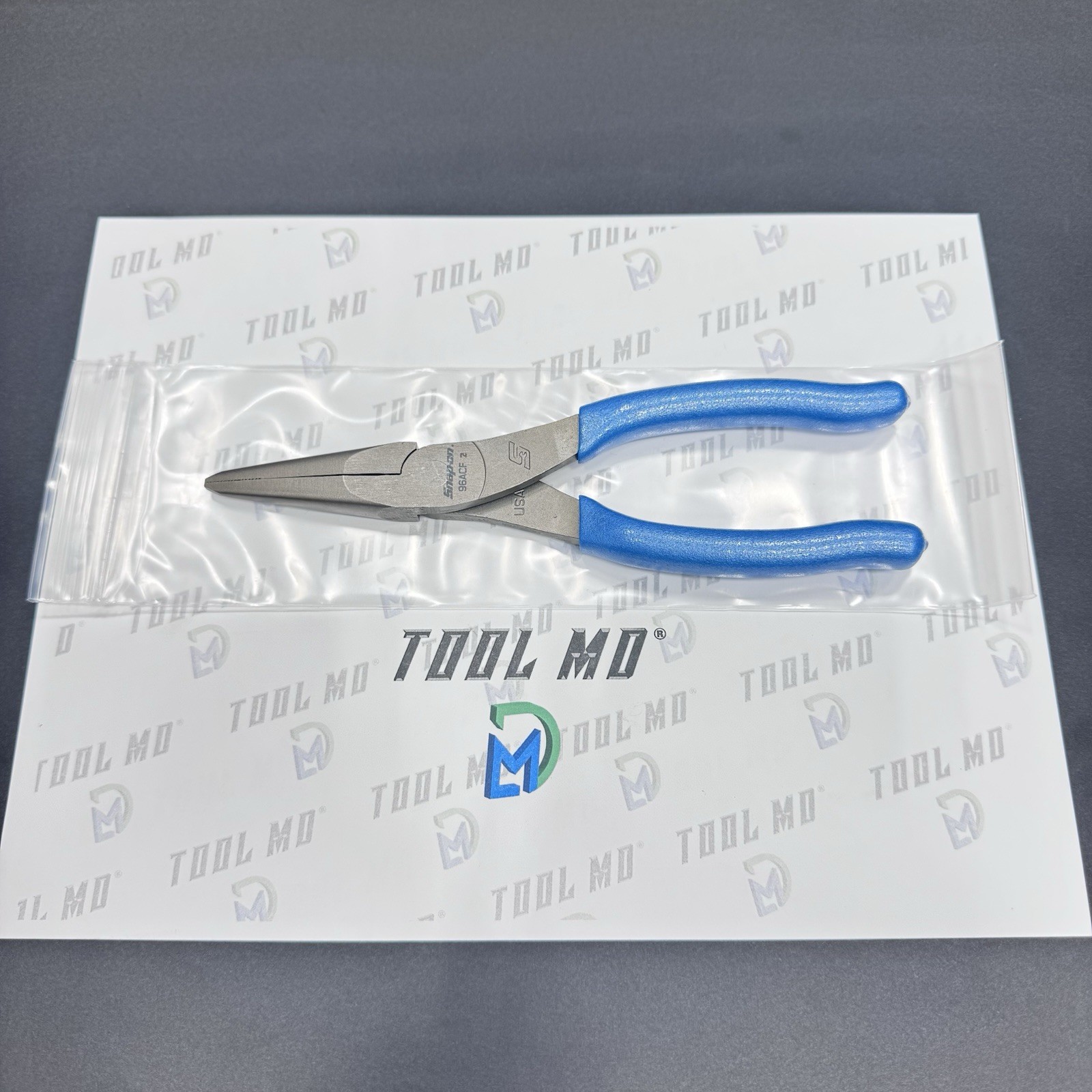 Snap-on Tools USA NEW PEARL BLUE 8" Talon Soft Grip Needle Nose Pliers 96ACFPB