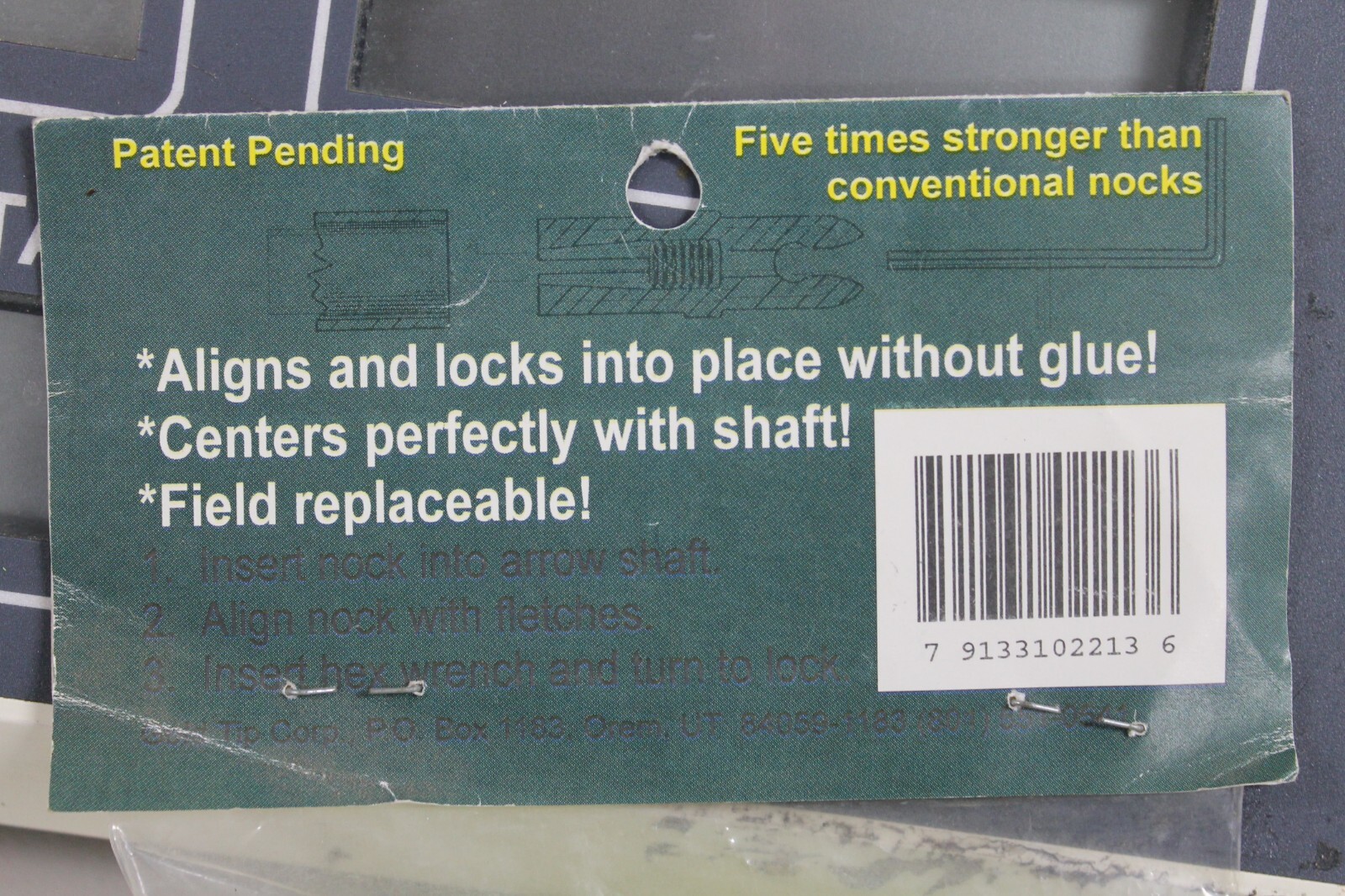 Gold Tip Lock-Nock - Size 2213 - 1 Dozen - Green