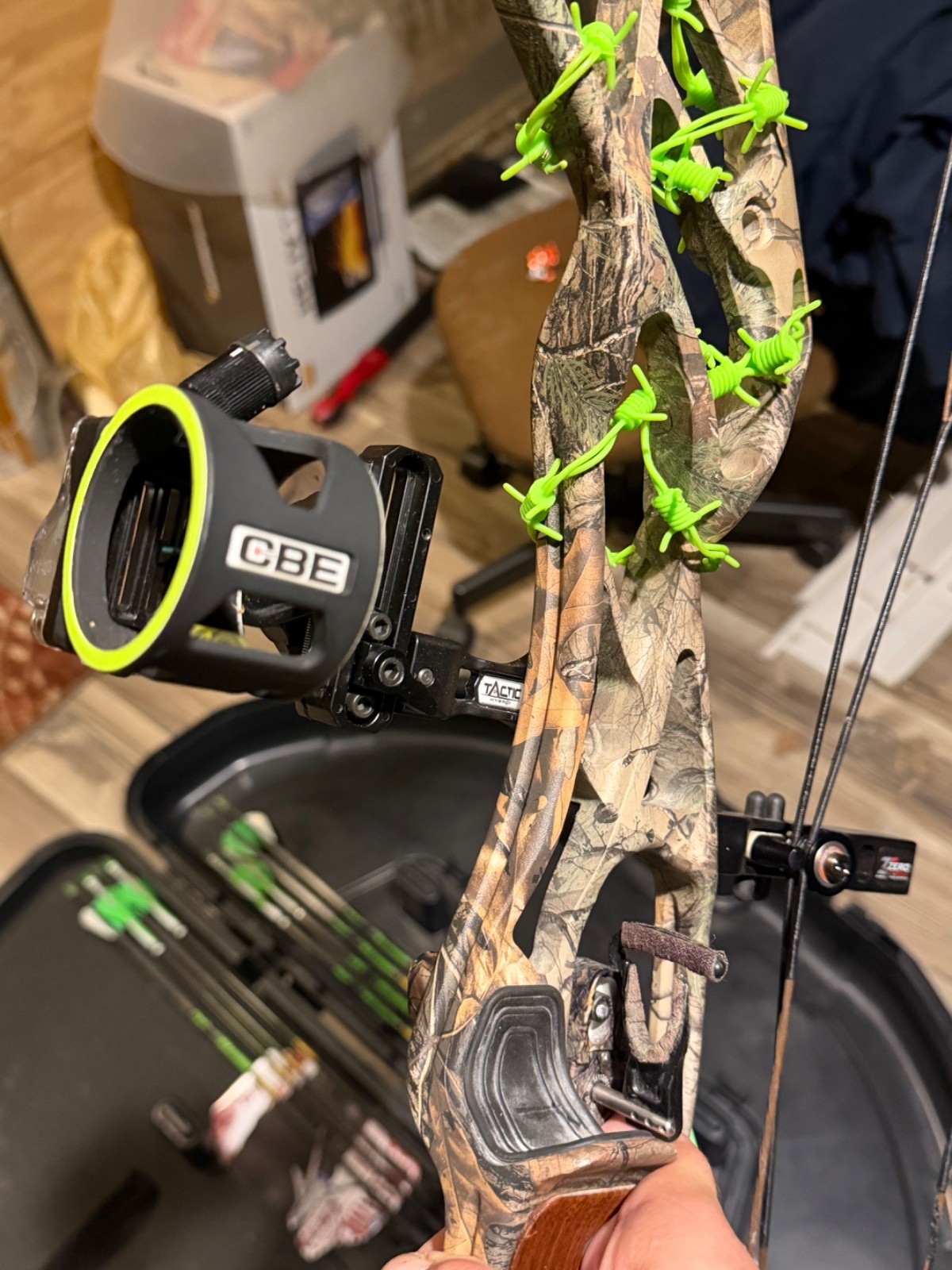 Hoyt Defiant 30 compound bow