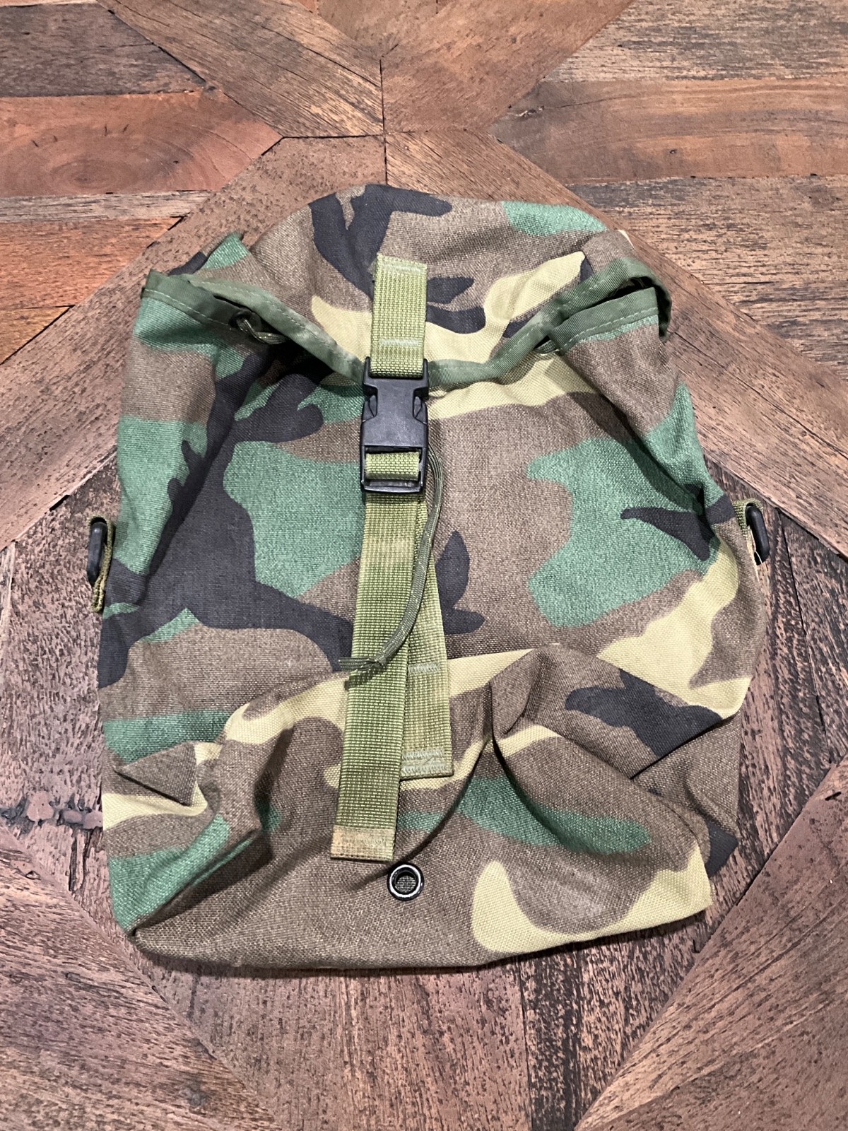 USGI MOLLE II Pouch, Sustainment Woodland Camouflage