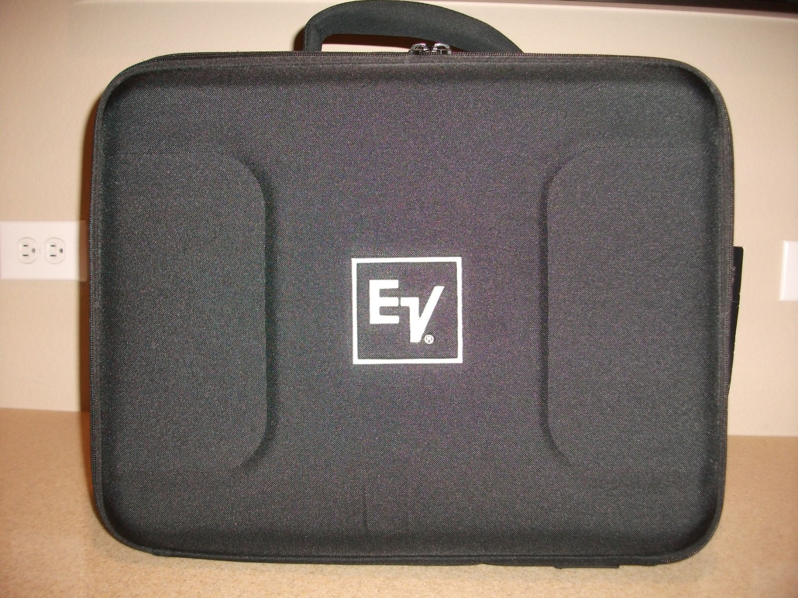 Electro-Voice PL DK5 5 piece drum microphone set with padded case New