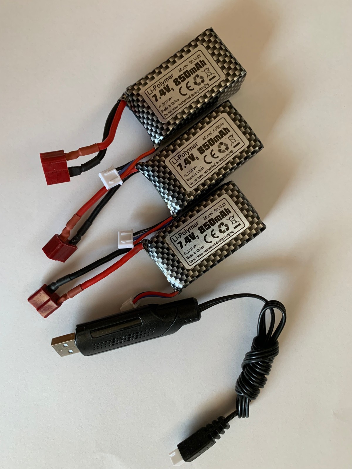 3 Of 850 Mah 2s 7.4v Lipo Battery And One Charger