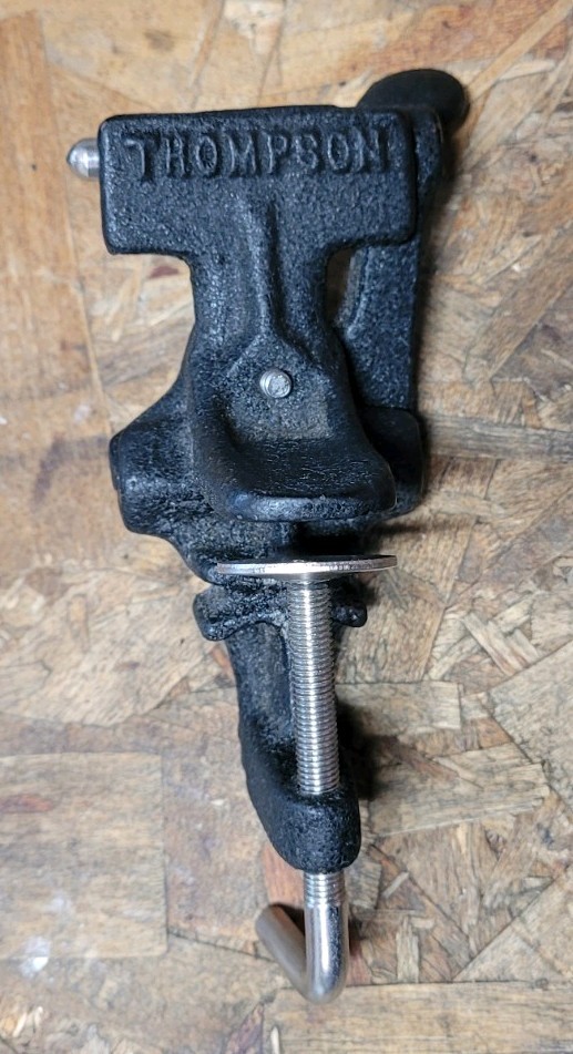 Thompson Fly Fishing Spooler Cast Iron Fly Tying Vise Vintage Equipment Black