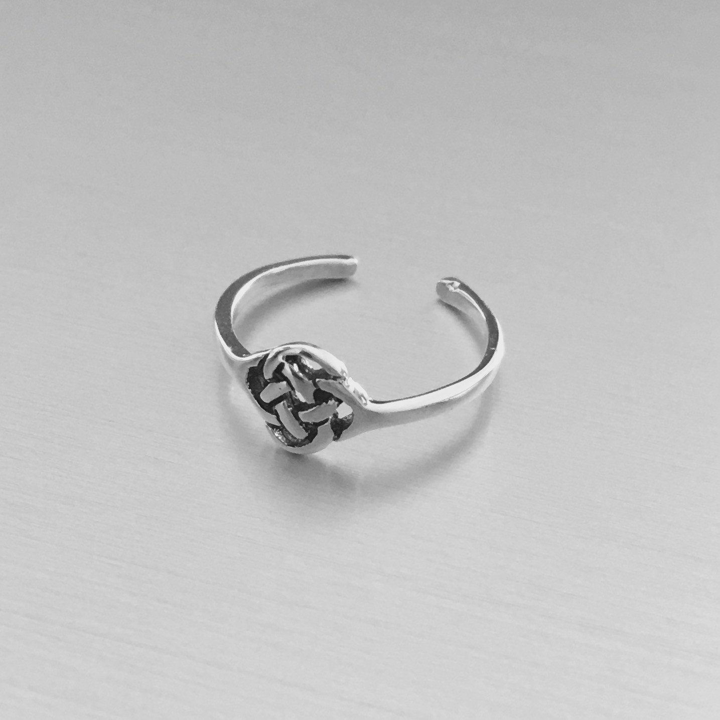 Sterling Silver Tiny Celtic Knot Toe Ring, Minimalist Rings, Love Knots Ring