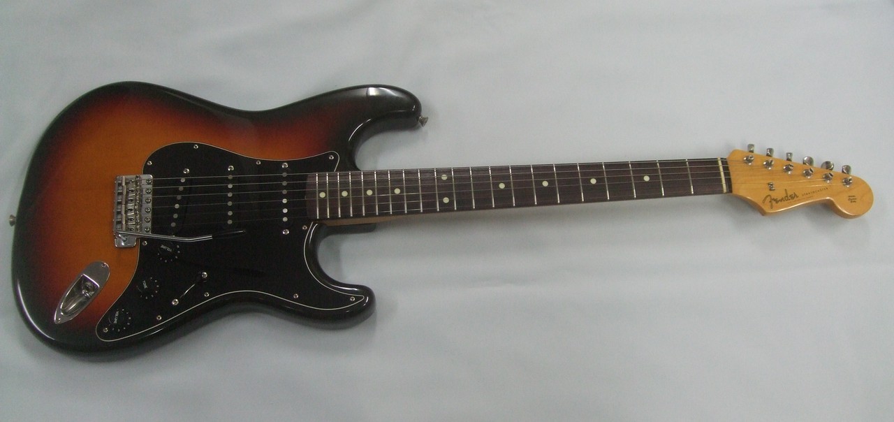 Fender Japan ST62-53 (1990) (no260731)