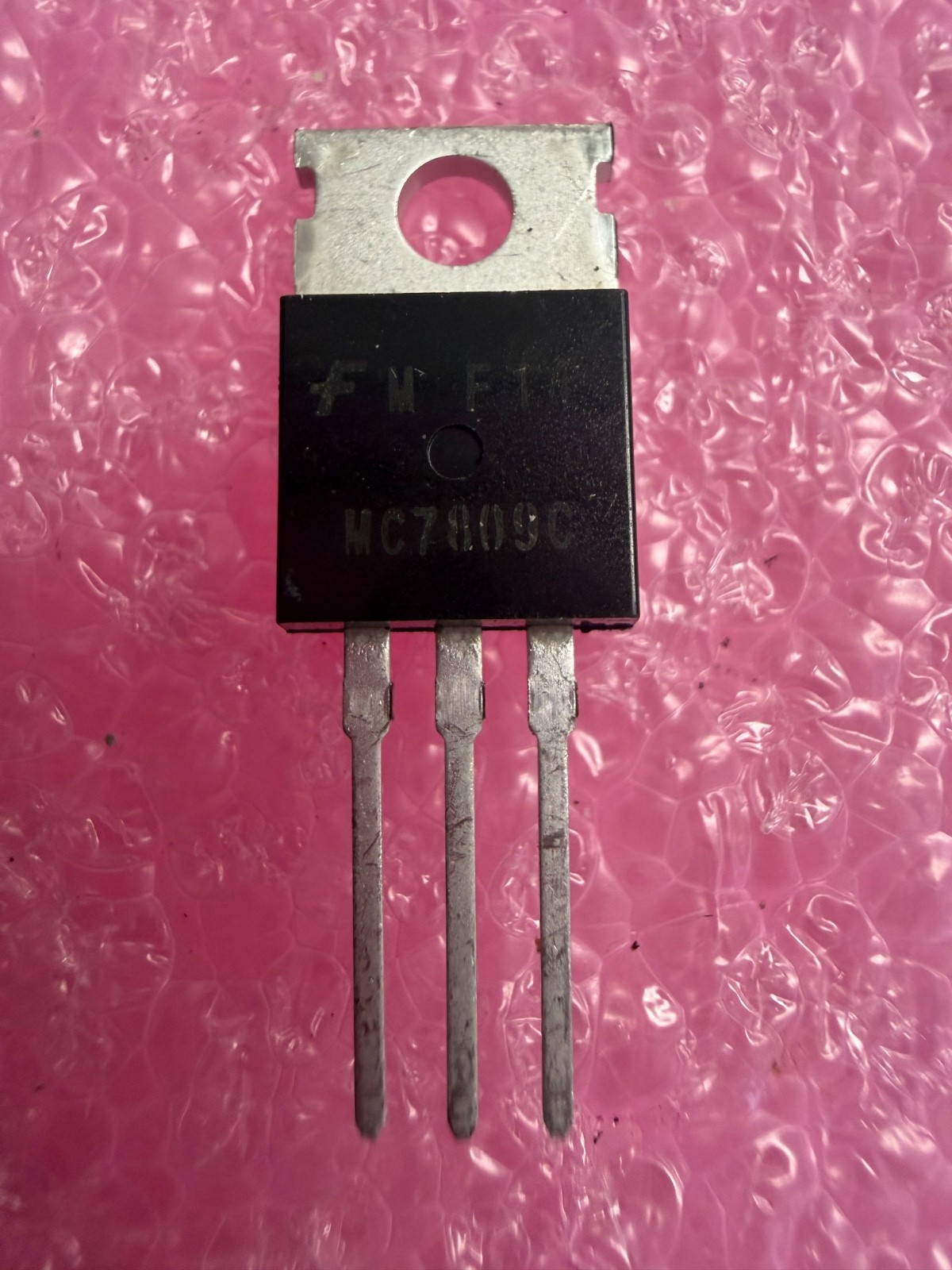 Fairchild  MC7809C Integrated Circuit