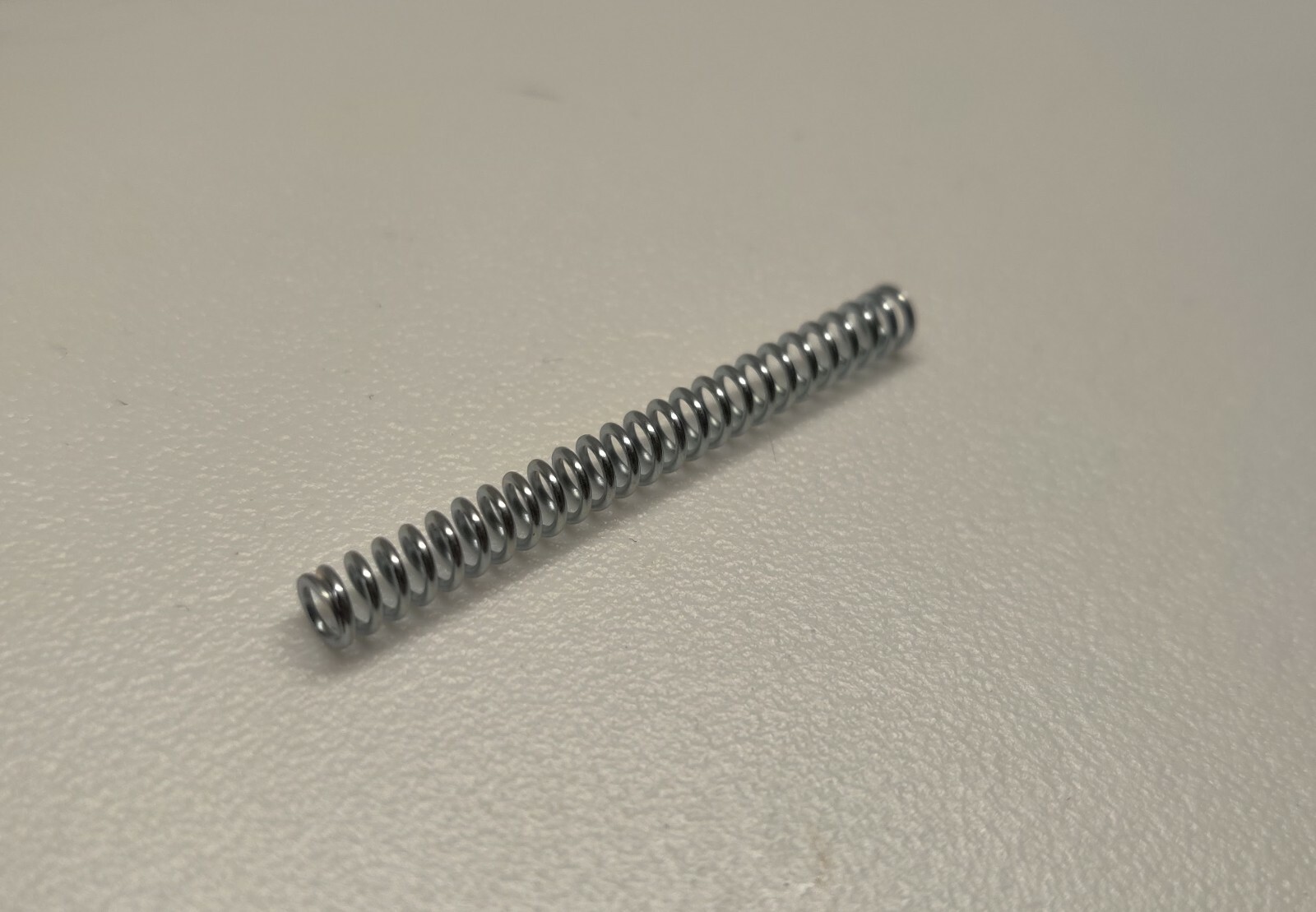 Universal Instruments Compression Spring 41631401 Pack Of 7
