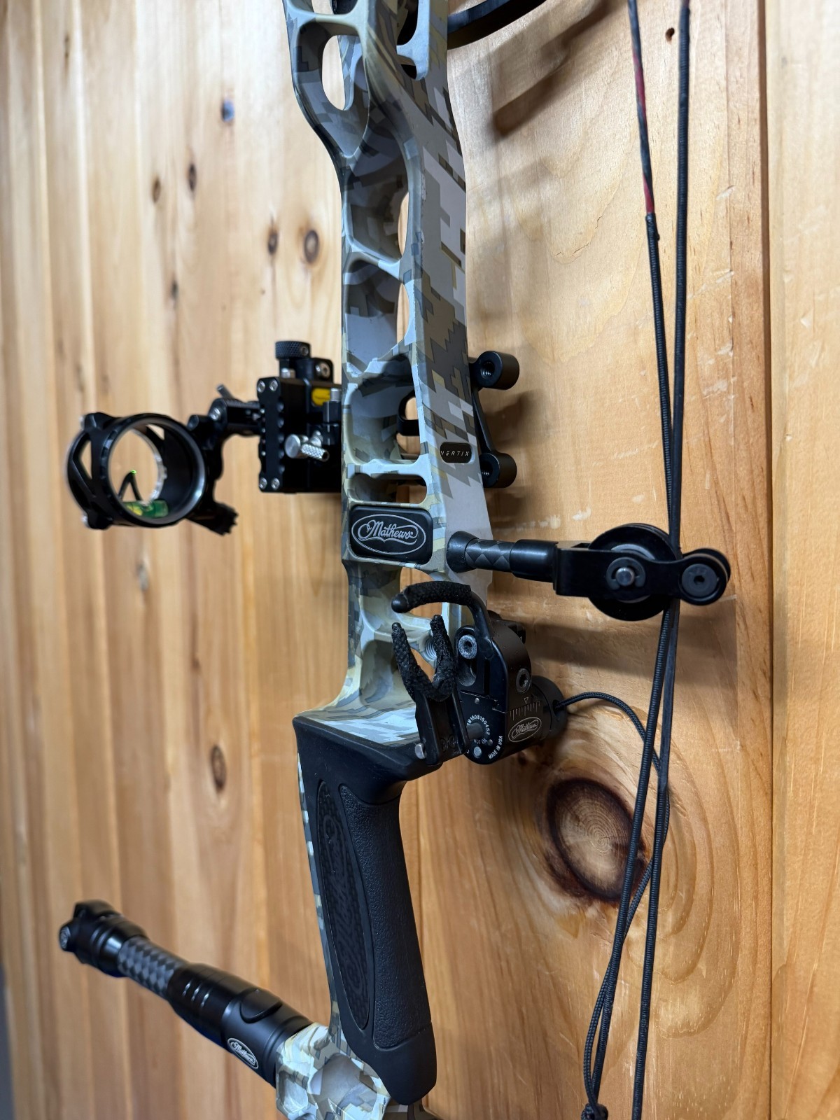 Mathews Vertix Right Hand Combo