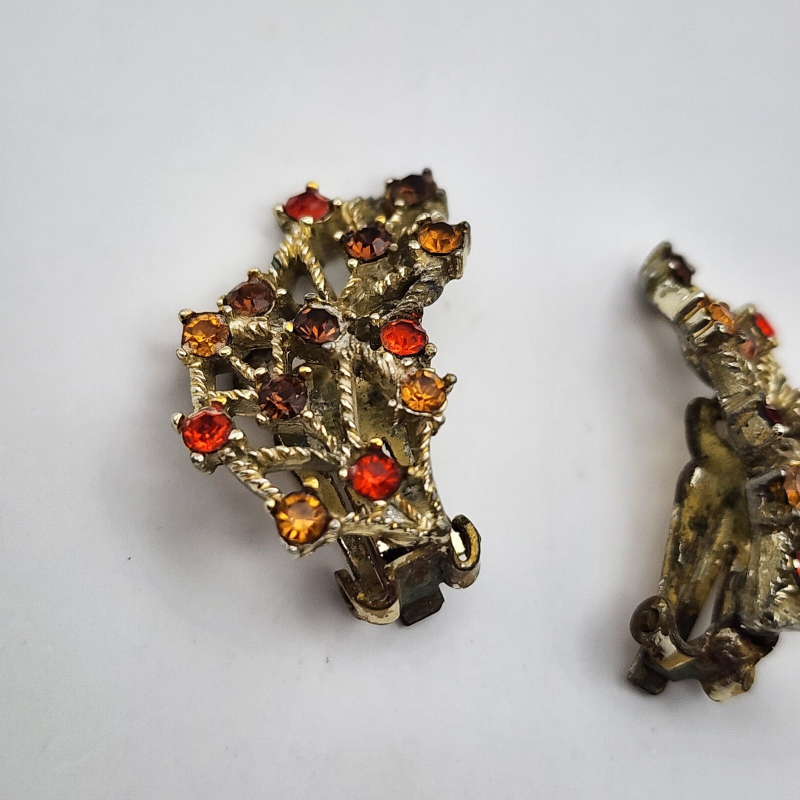 Vintage Dodds Autumn Color Clip On Earrings