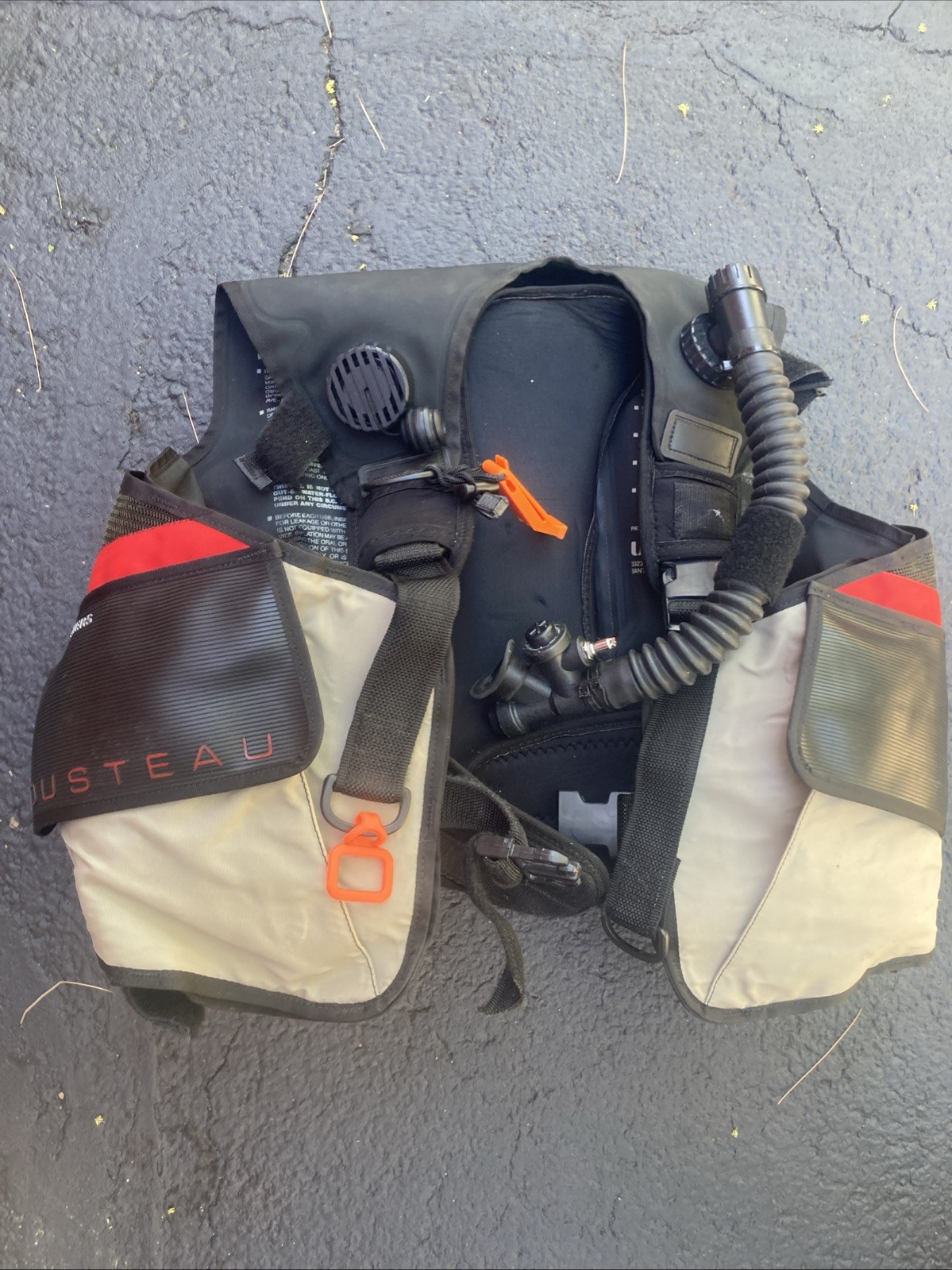 U.S. Divers Aqua Scuba Vest Buoyancy Compensator. SMALL