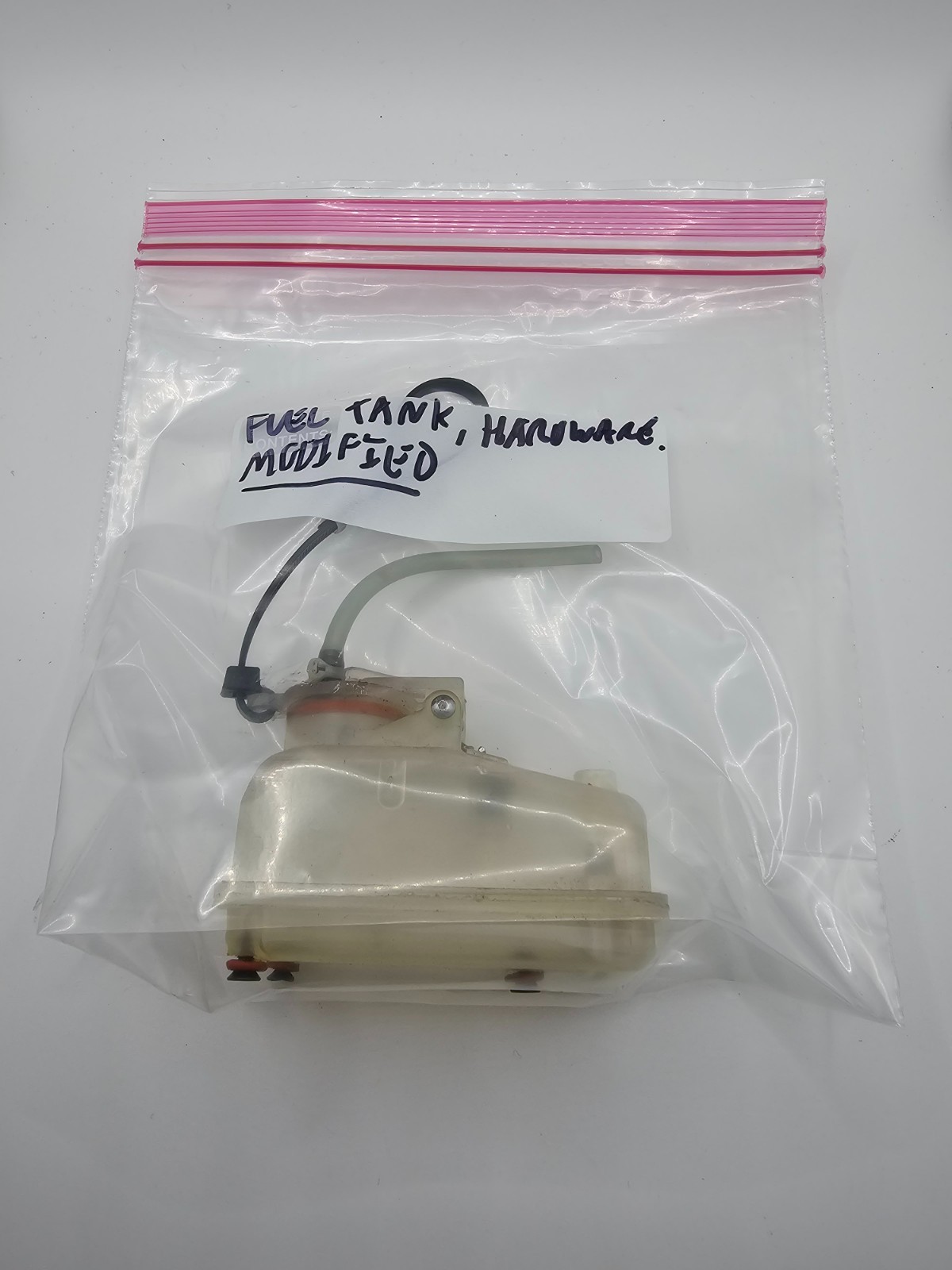 Team Associated Nitro TC3 NTC3 fuel tank, *modified*, with line
