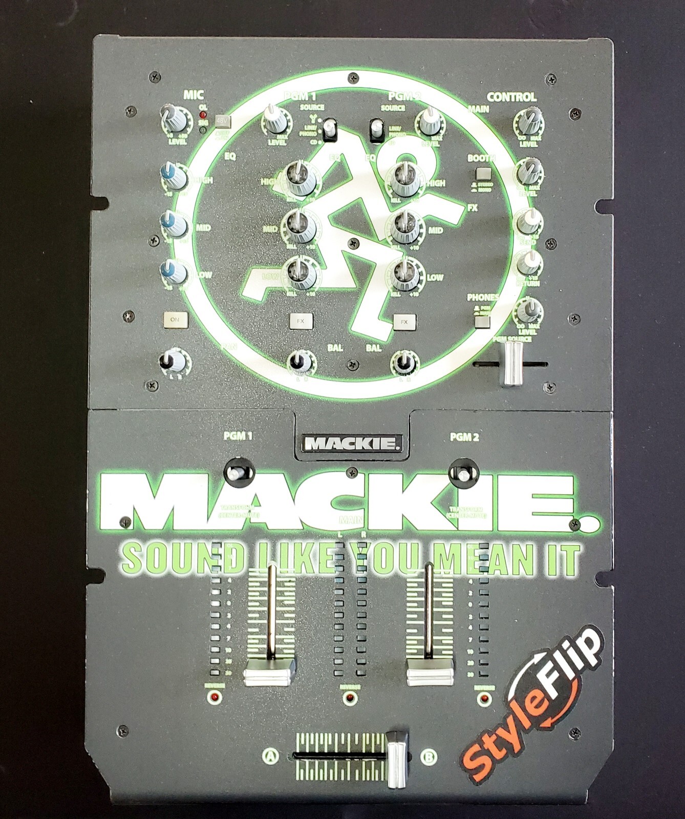 Mackie D.2 Dj Mixer with Mackie skin D2 battle mixer