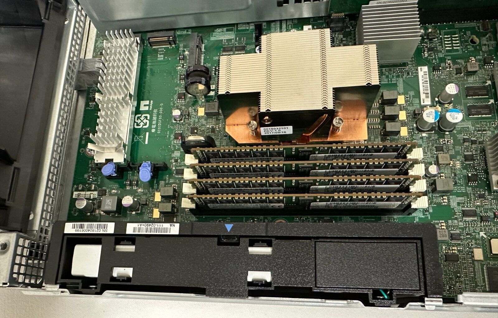 NETAPP 111-02493 FAS8200 STORAGE CONTROLLER