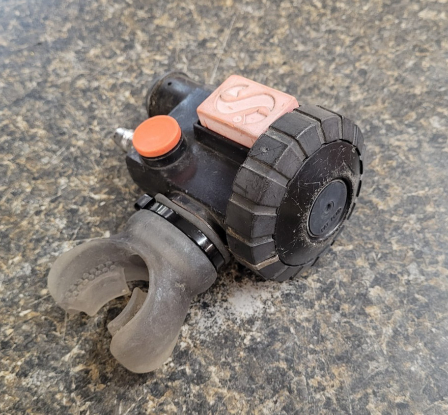 Scubapro Air 2 - 2nd Generation Alternate Regulator/Power Inflator