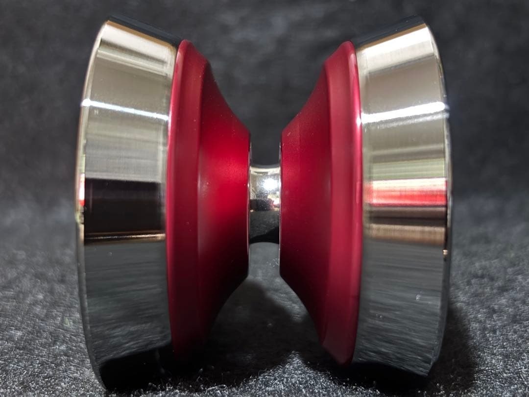 YoYoFactory Will (older model) Red Titanium Accelerator - Excellent Condition -