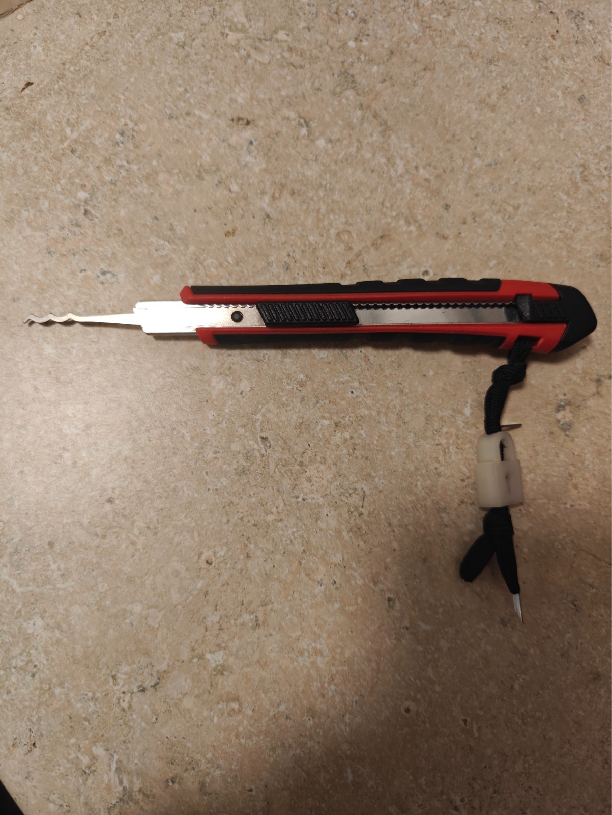 Marauder tools triple peak rake in Milwaukee utility cutter body