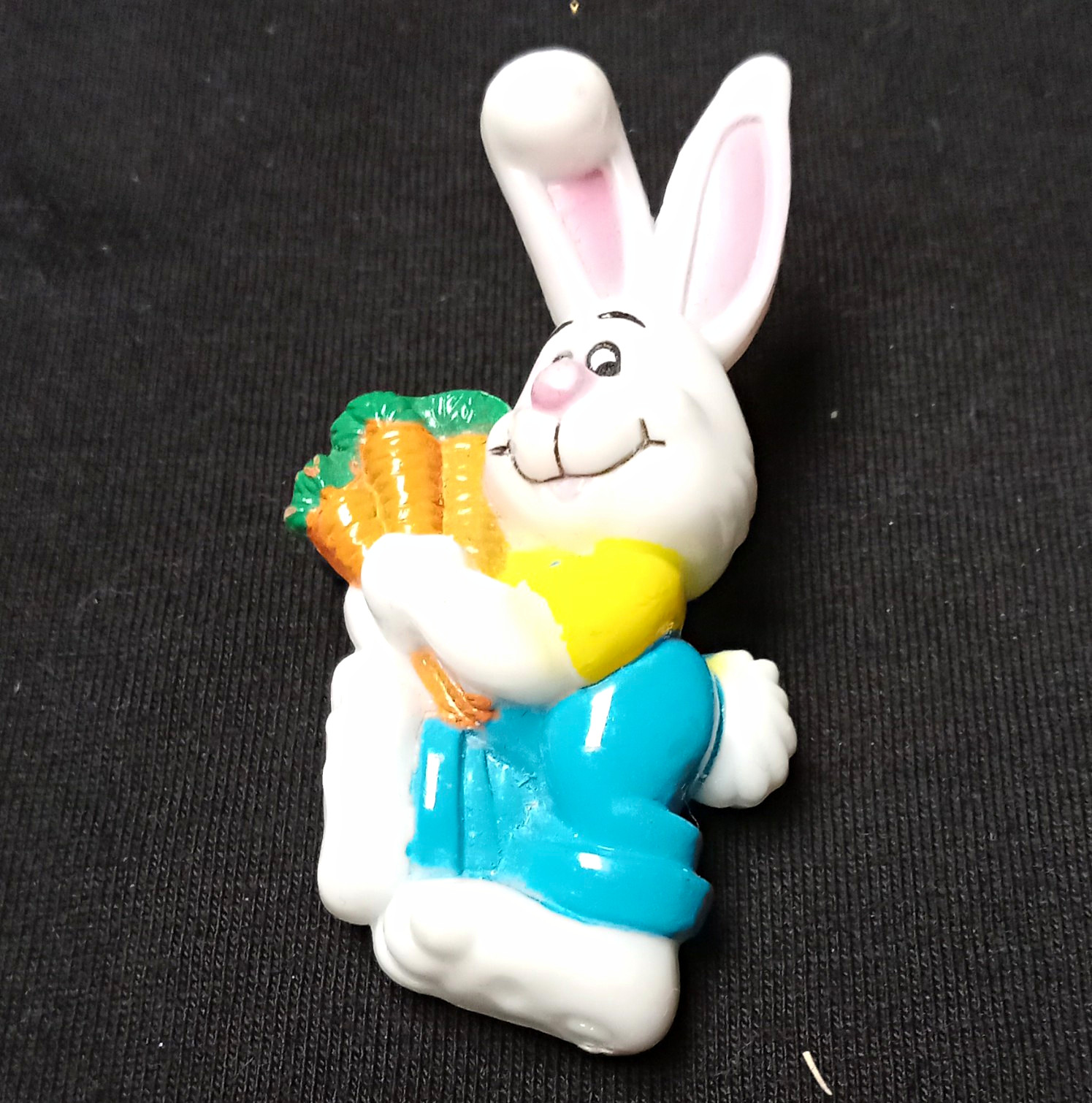 Hallmark Easter Rabbit Holding Carrots Enamelled Plastic Lapel Pin, Multicolor