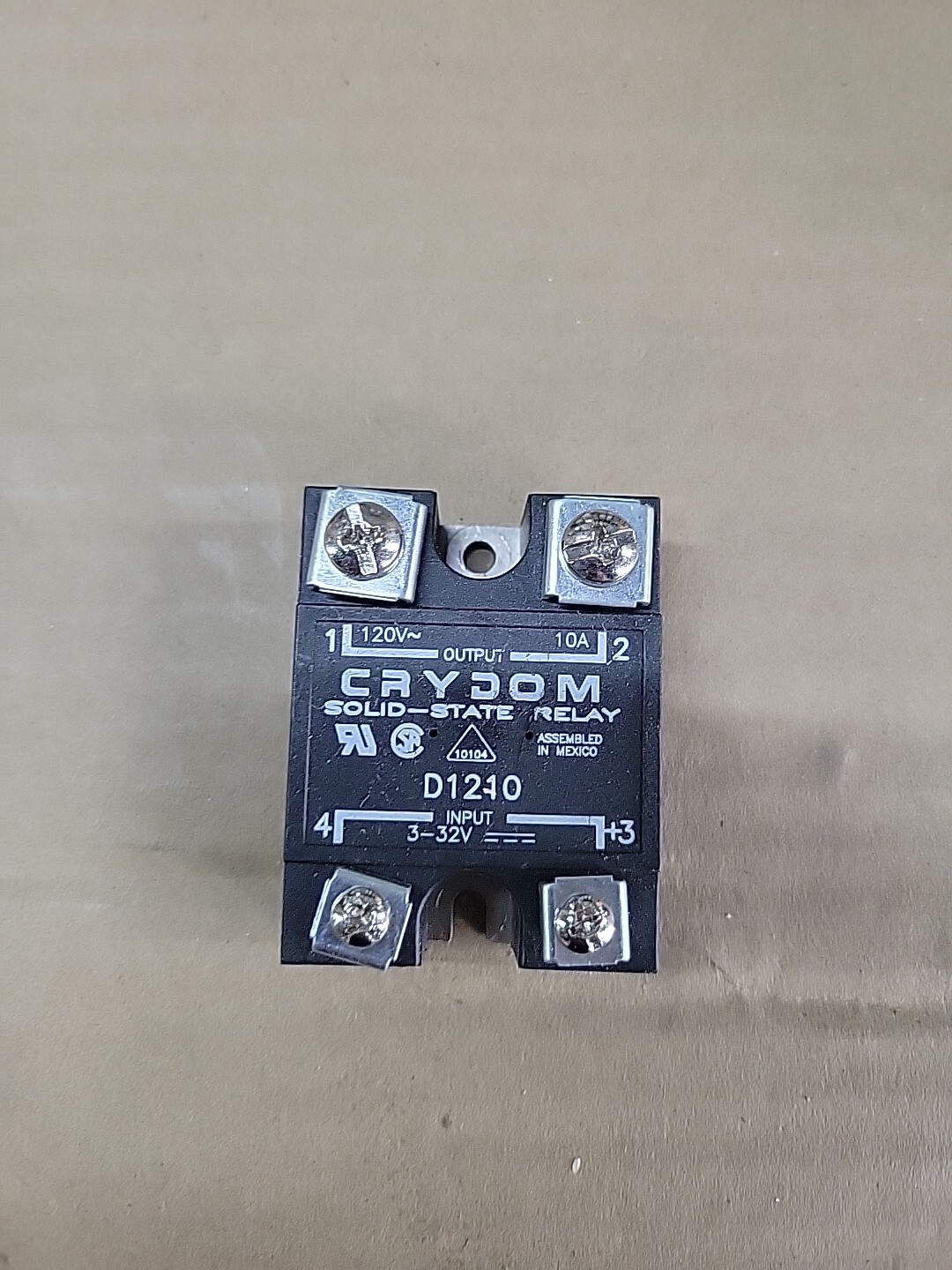 1) New Old Stock Crydom D1210 Solid State Relay