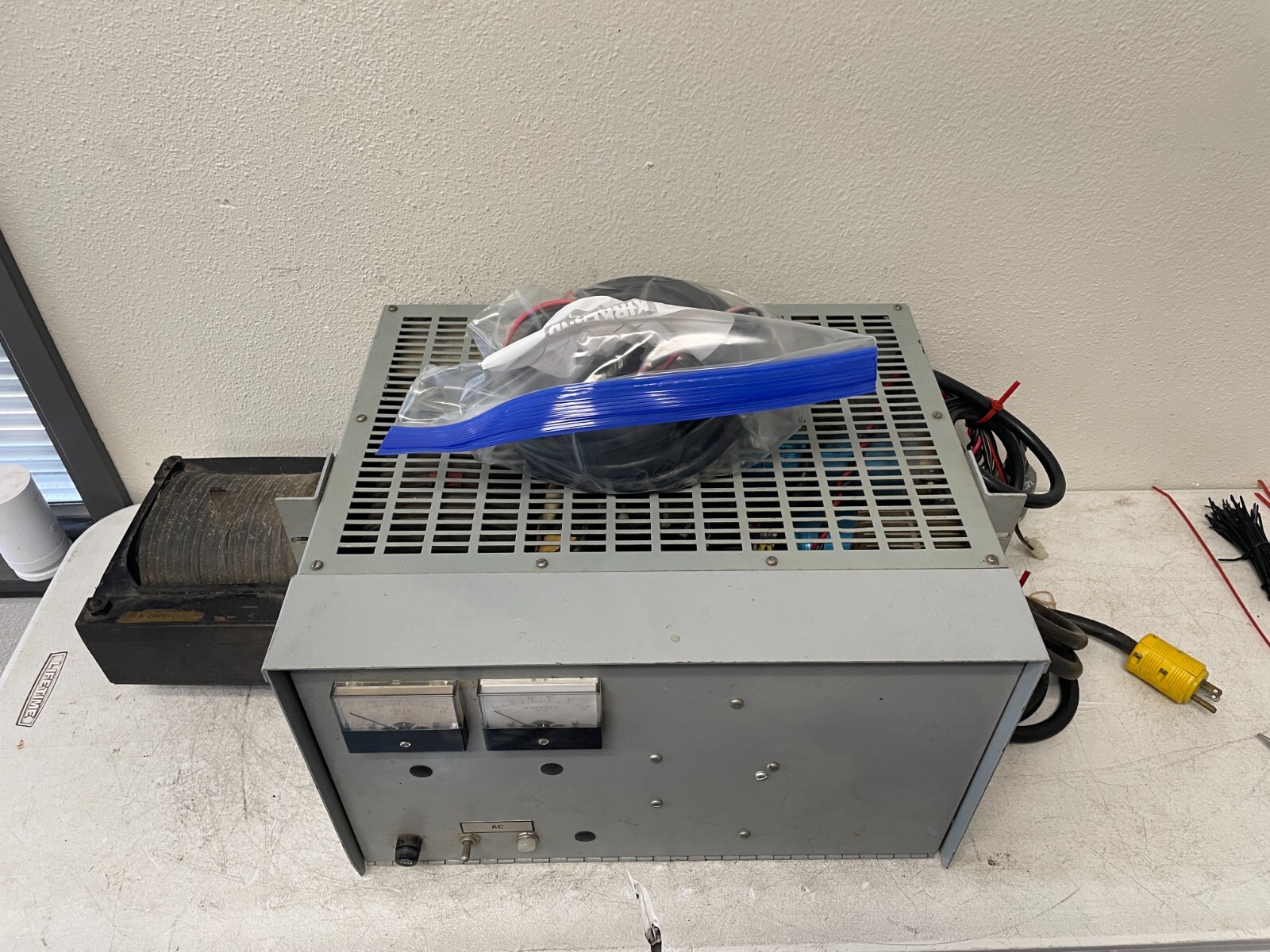 Heavy Duty Industrial Power Supply Unit w/ Cables & Meters – Ham Radio