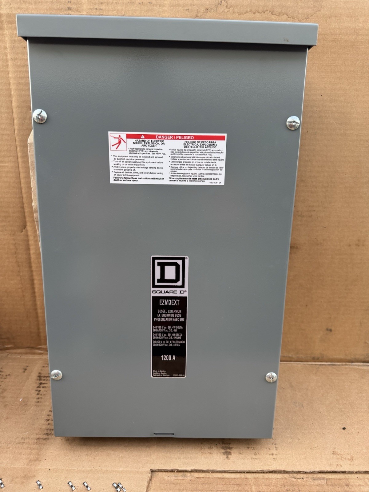 New Square D EZ Meter-Pak Bussed Extension 1200 A 240/120v 3 Phase 3R  EZM3EXT6