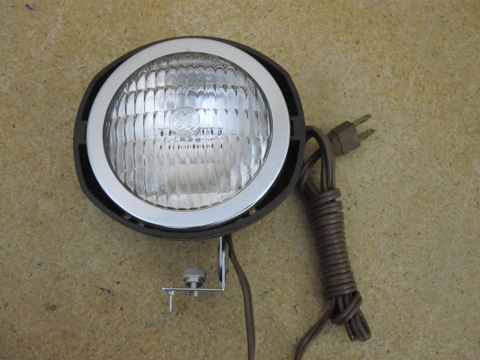Bell & Howell Super 8 Camera Movie Light 41969 EUC Tested