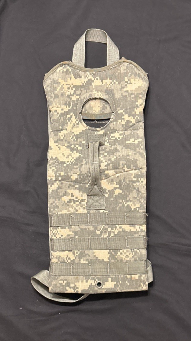 USGI UCP Hydration Carrier NO-Bladder MOLLE II Army Pack