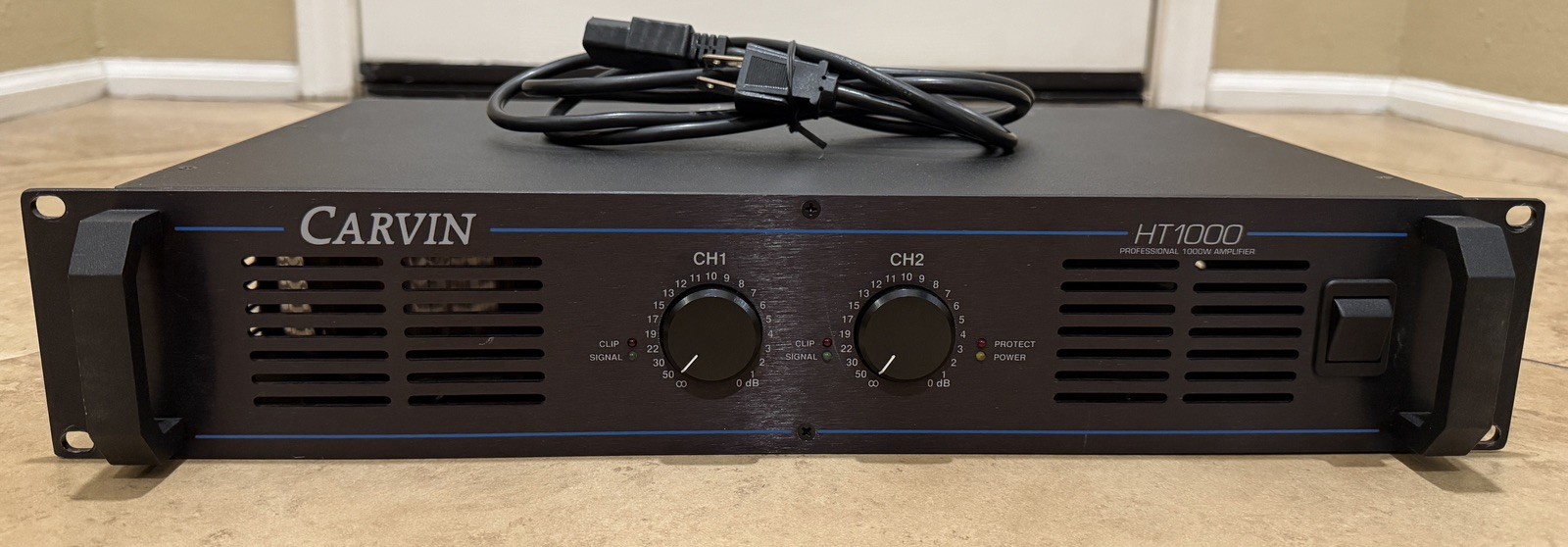 Carvin HT1000 Amp 1000W Amplifier