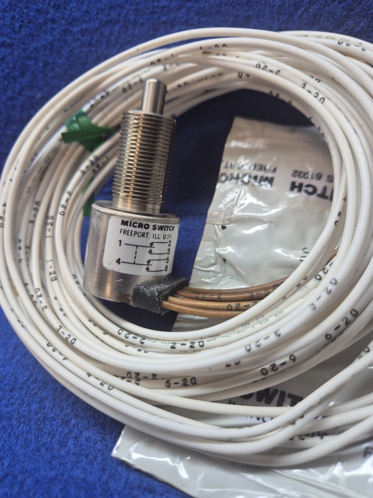 Honeywell Micro Switch 1EN1-6 MS24331-1.