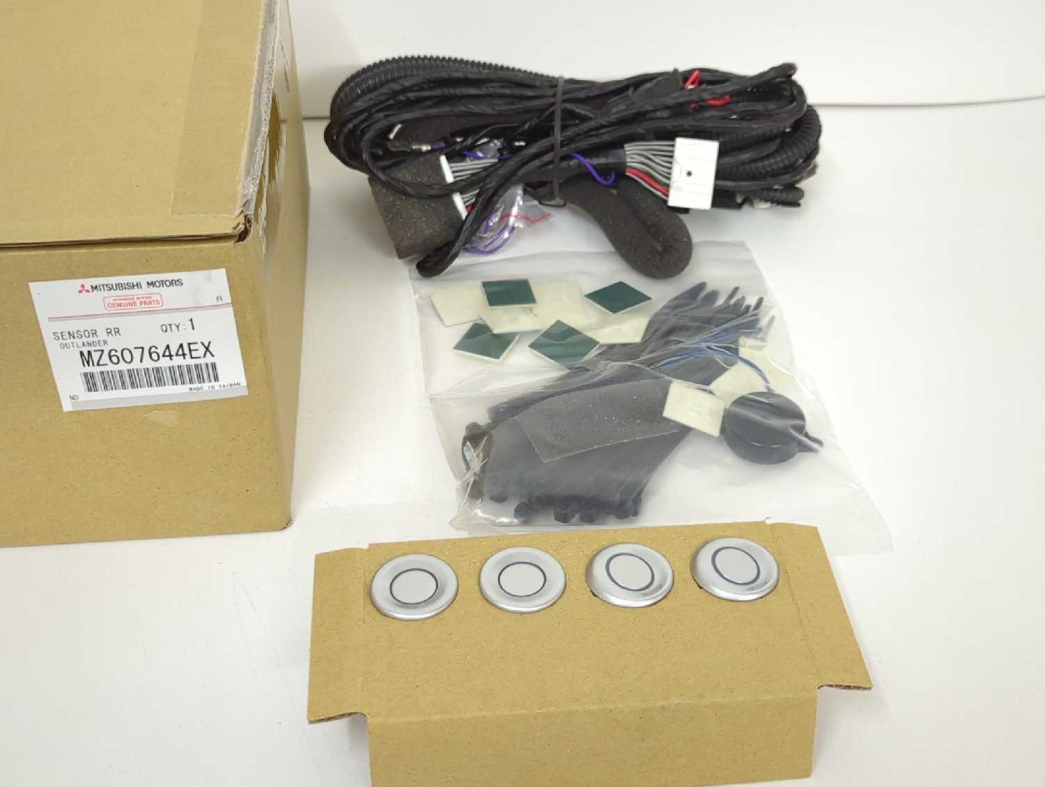 New OEM Genuine Rear Park Sensor Kit 2018-2022 Outlander PHEV Silver MZ607644EX