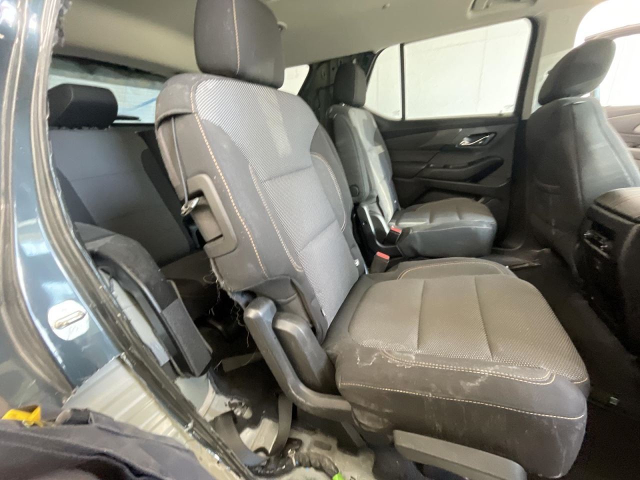 TRAVERSE 2019 Air Shutter 1061607