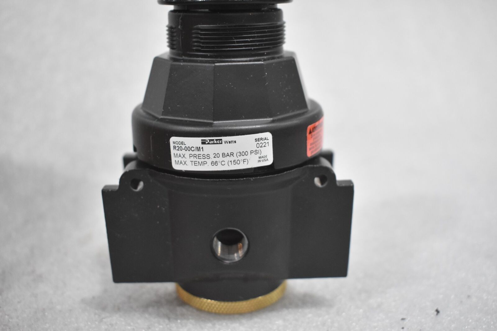 PARKER SHRADER BELLOWS R20-00C/M1 REGULATOR MODULE WITH FILTER 300 PSI MAX