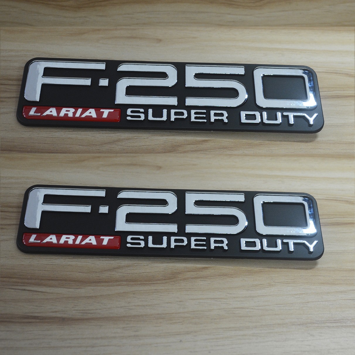 2Pc Fender Emblem For 99-04 F250 Lariat Superduty Side Badges Chrome Red Black