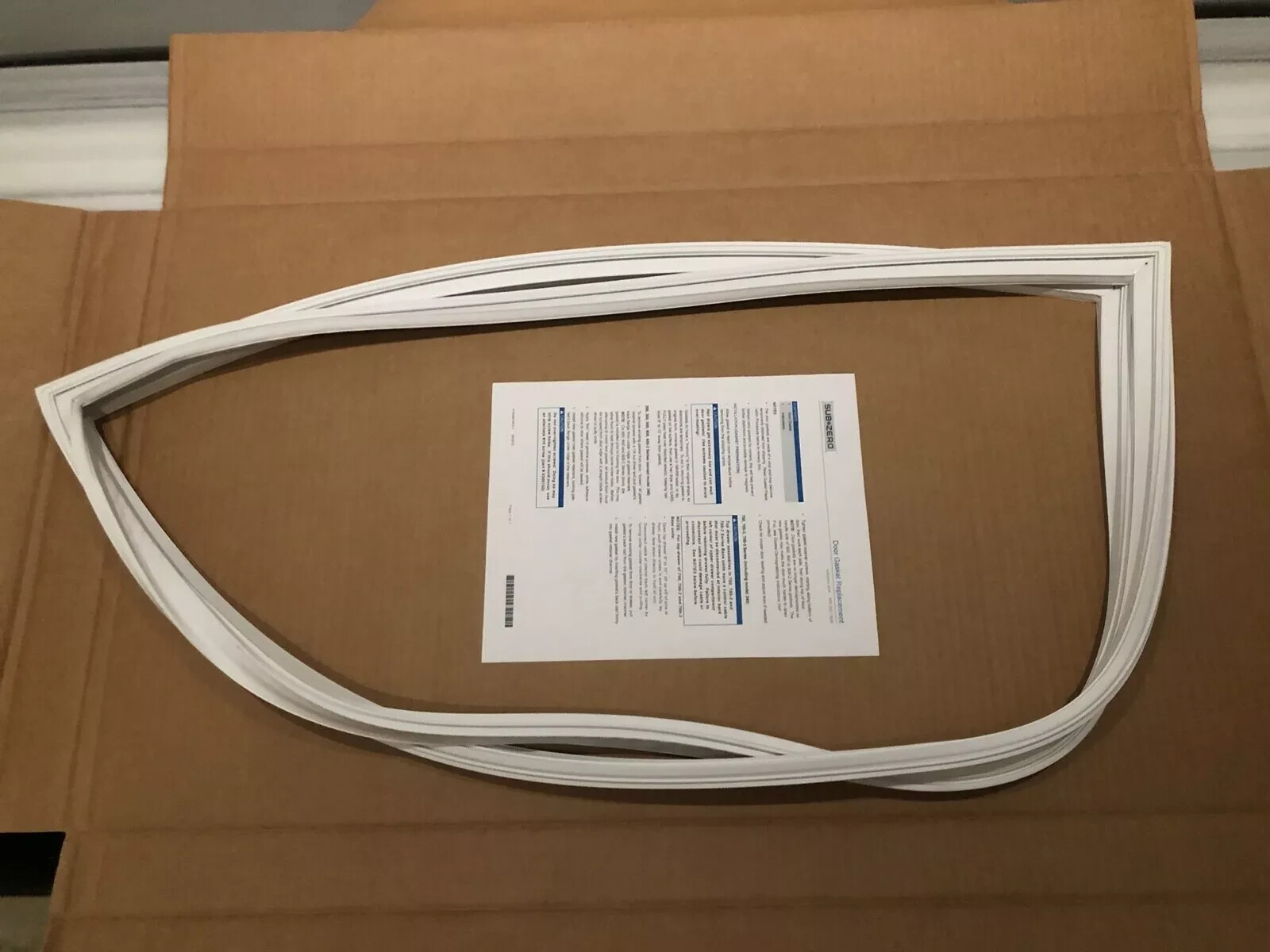 BRAND NEW GENUINE OEM SUB ZERO DOOR GASKET# 7042256 FAST FREE SHIPPING!