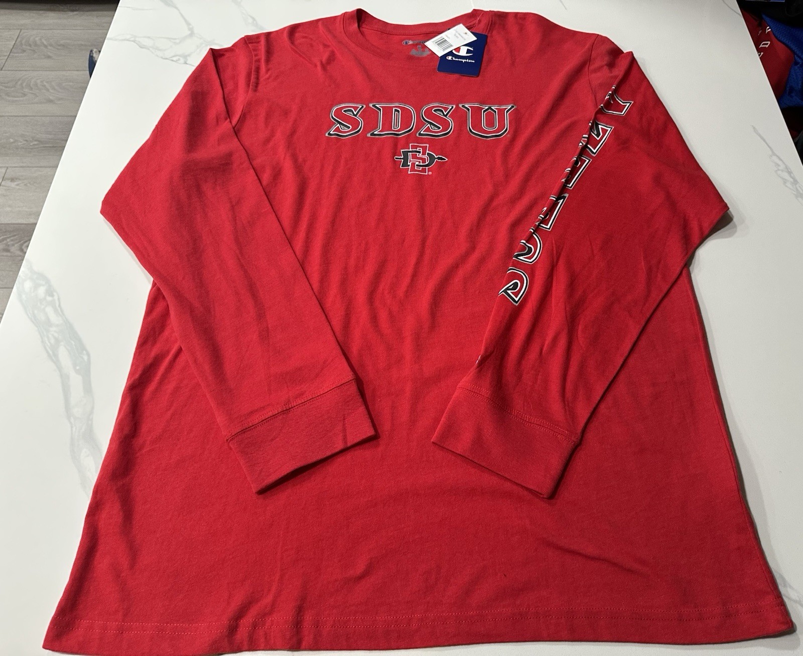 San Diego State Aztecs Champion Men’s Long Sleeve Shirt (XL) Retails For $50