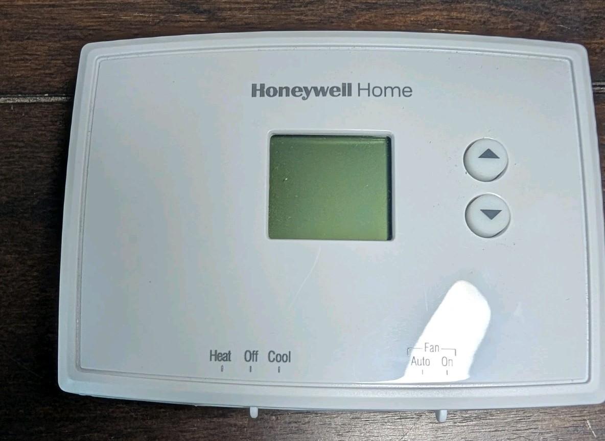 HONEYWELL HOME RTH111B HORIZONTAL NON-PROGRAMMABLE THERMOSTAT Open Box