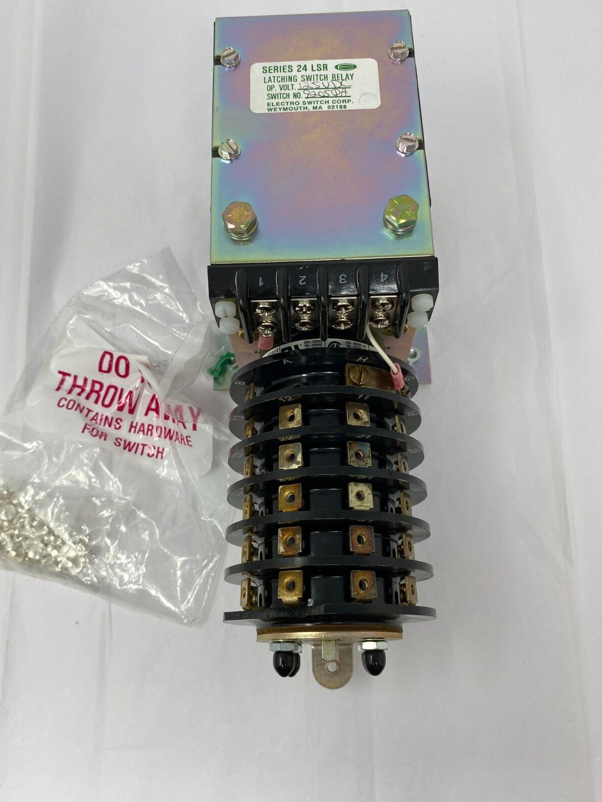 NEW Electro Switch Corp 9205DA Series 24 LSR Latching Switch Relay 125VDC