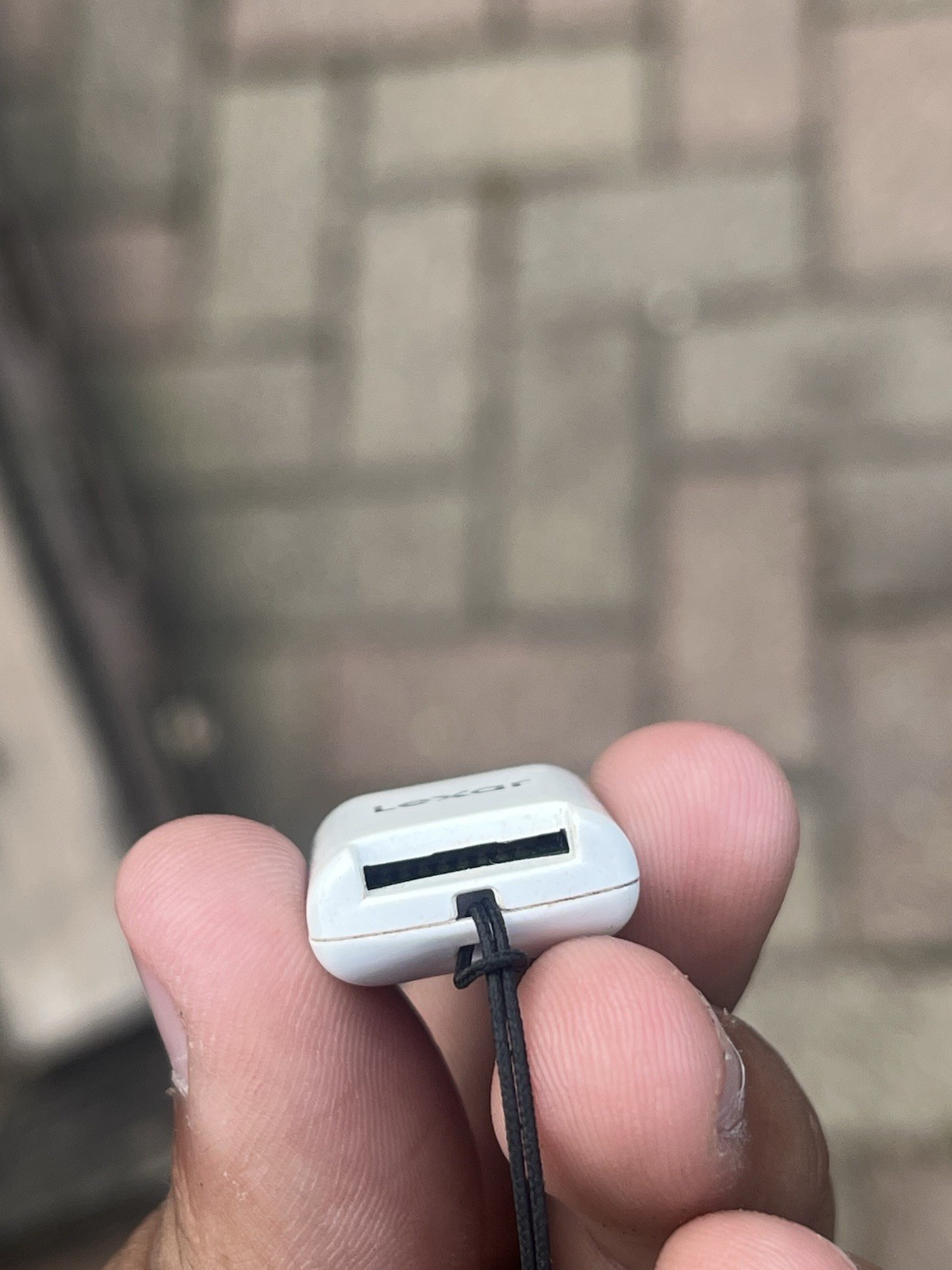 Lexar microSD Card Reader Adapter w/ Lightning Connector LMLRW200Q4