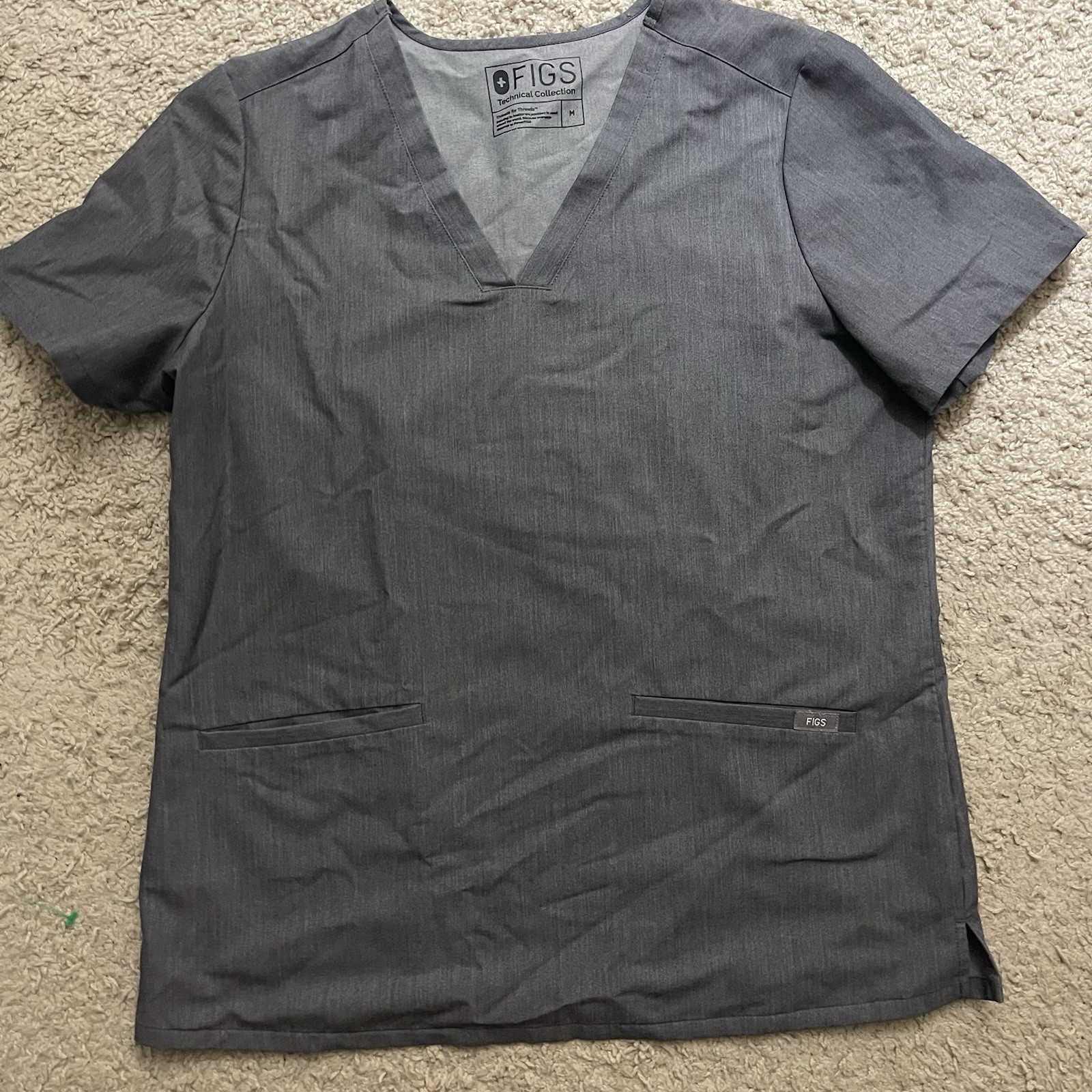 FIGS Scrubs Top Womens Medium Gray Technical Collection V Neck Pockets EUC