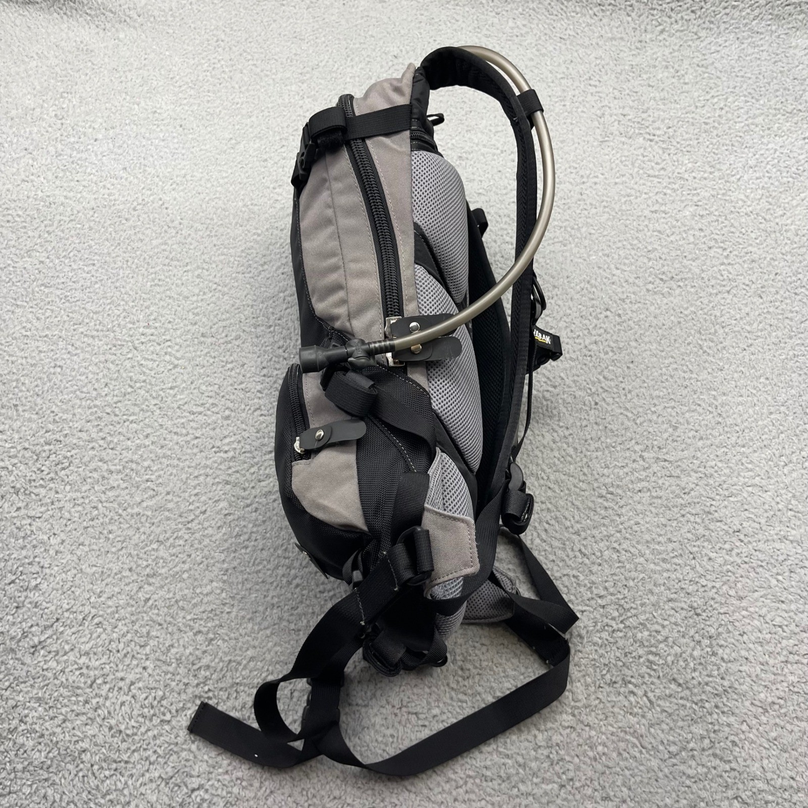 CamelBak Chaos Black Grey Hydration Pack Backpack w/ 2L Bladder Hydrate or Die