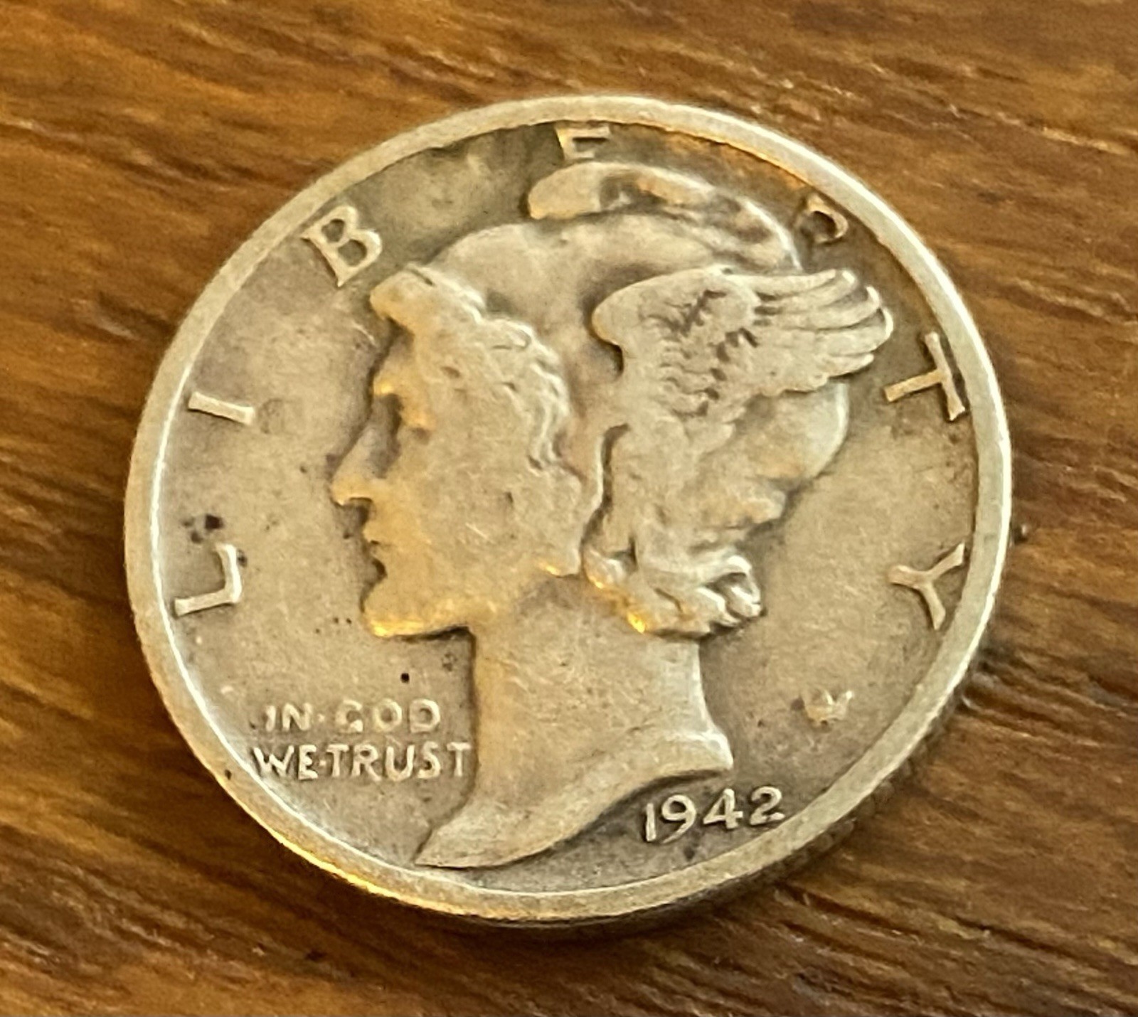 1942-D Mercury Dime VF WWII Era 90% Silver Denver Mint Winged Liberty US Coin