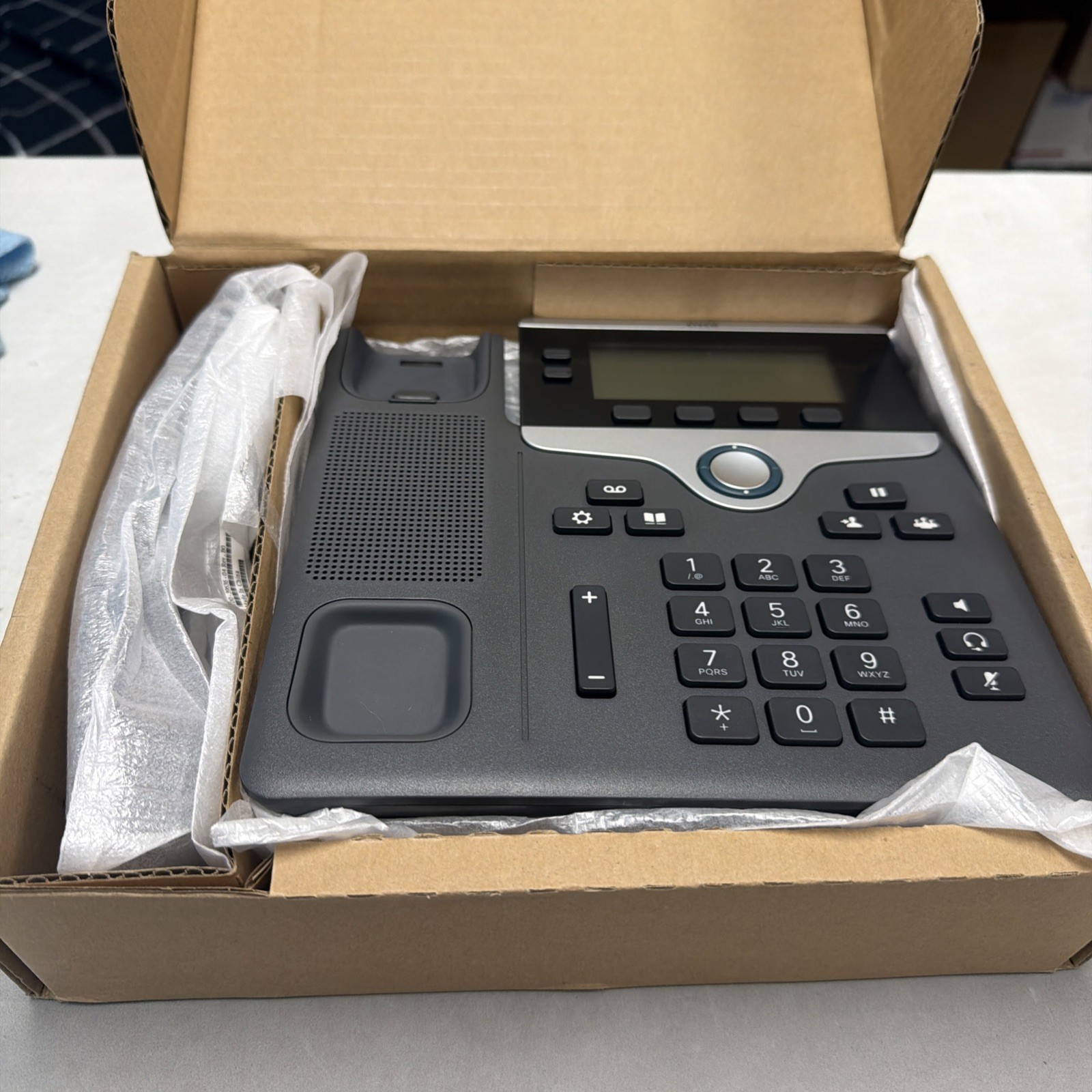 Cisco UC Phone 7821 (CP-7821-K9) - Black