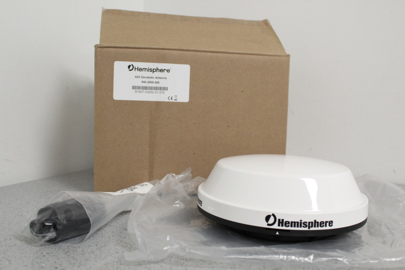BRAND NEW Hemisphere MD A52 GNSS Geodetic Antenna FREE SHIPPING