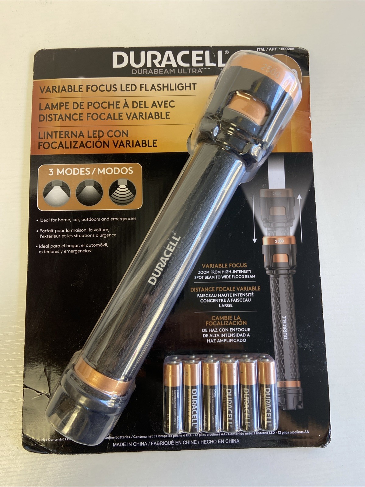 Duracell Durabeam Ultra LED Flashlight 2500 Lumens Zoom Focus 3 Beam Setting