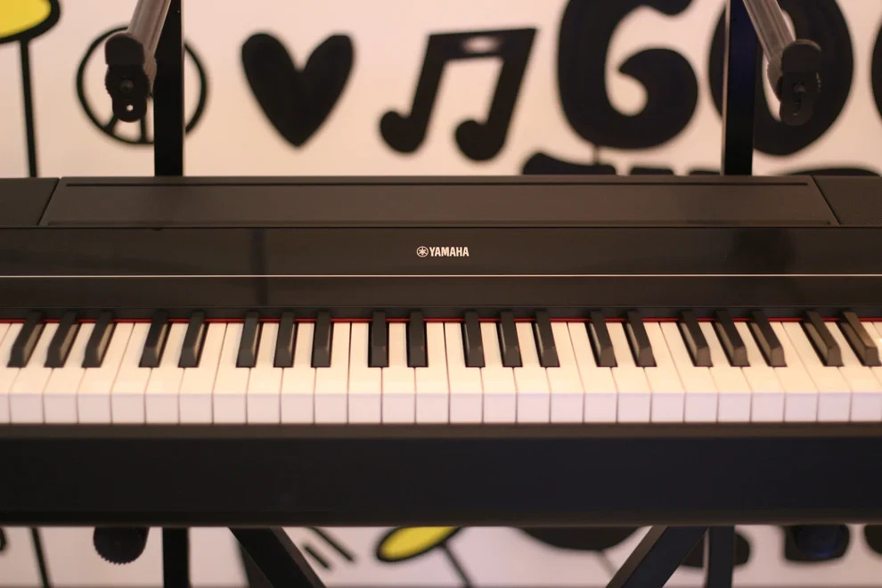 Yamaha P-S500 B Digital Piano (Floor Model)