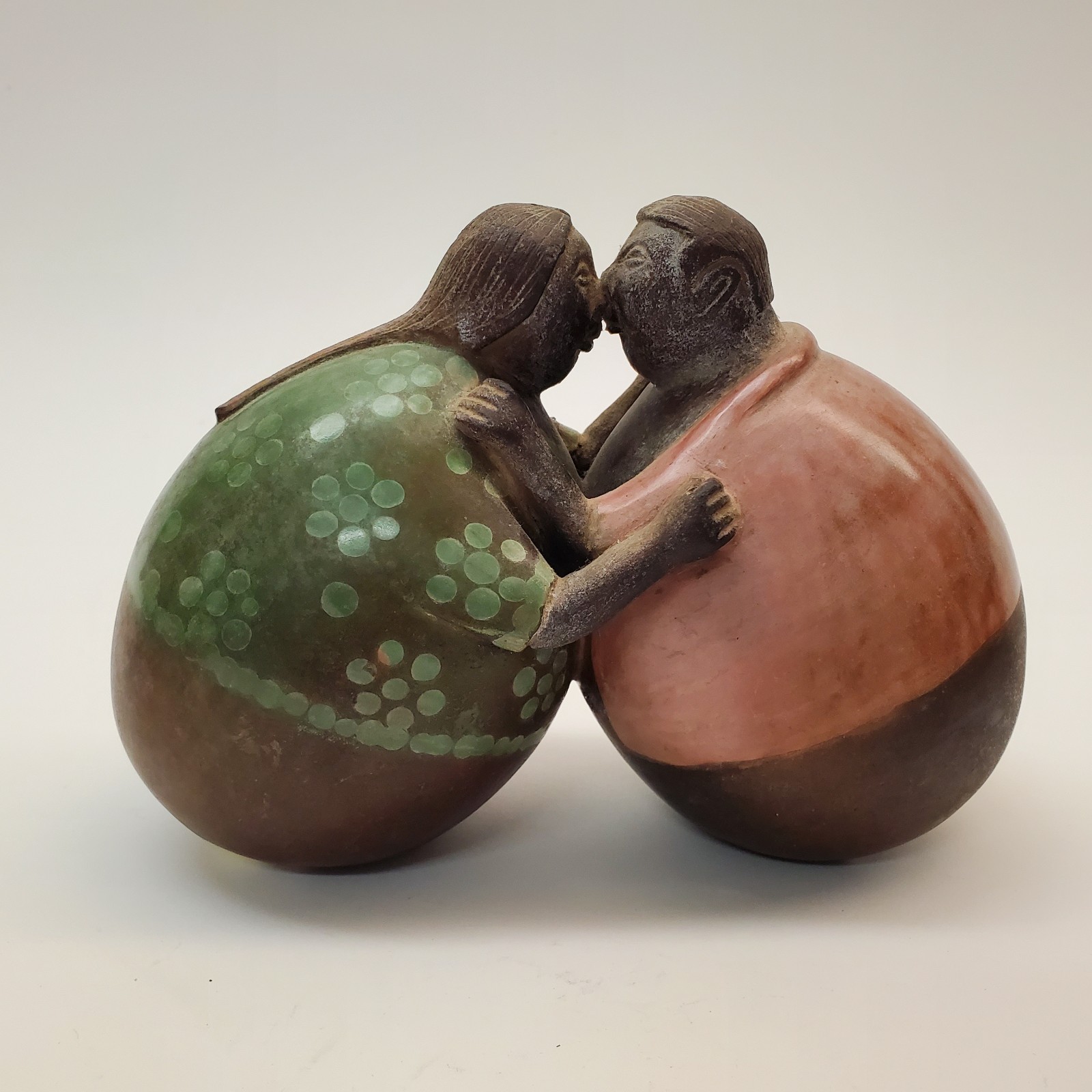 WANDERLUST Vintage Hand Carved Painted Kissing Man & Woman Figurine Peru, Signed