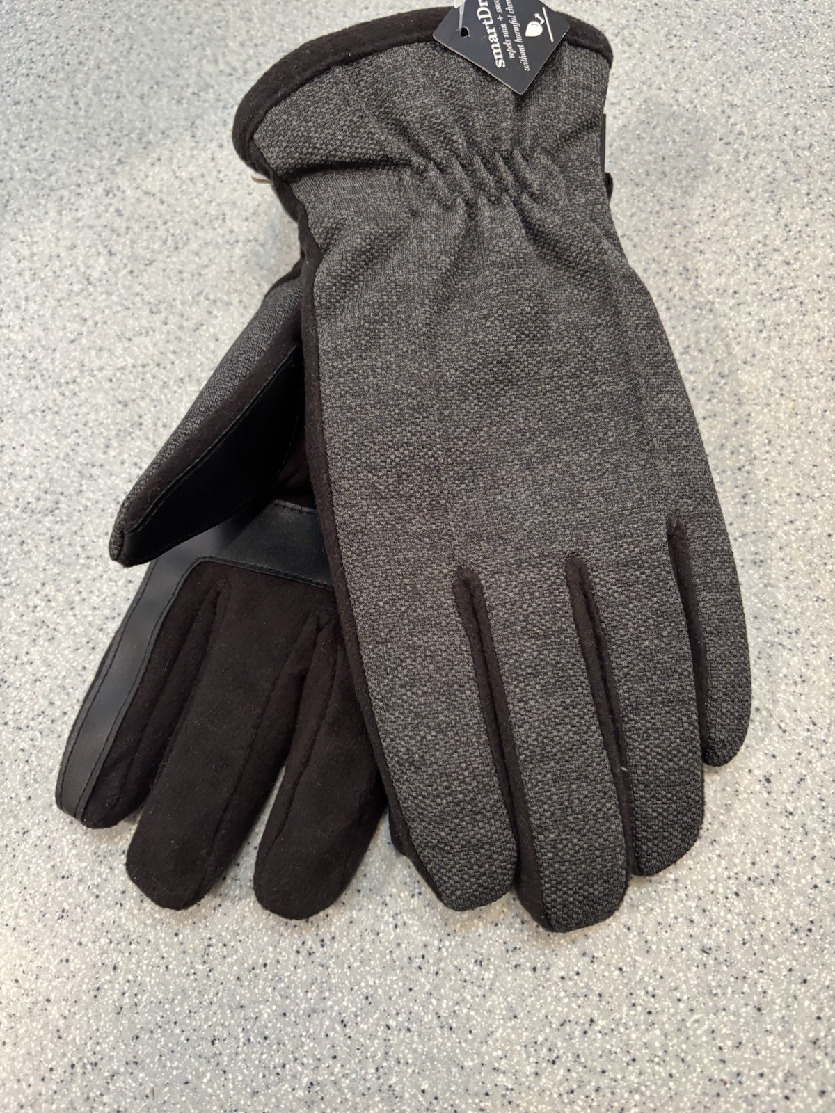 Isotoner Men’s XL Black Heather Fleece Lined Smart Dri Smart Touch Gloves NWT