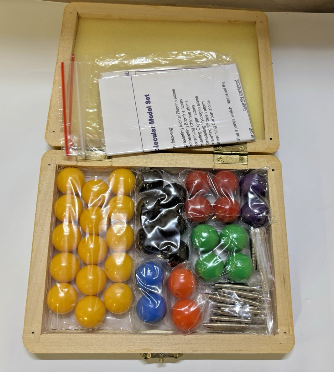 United Scientific Supplies Student Molecular Model Set in Wood Case