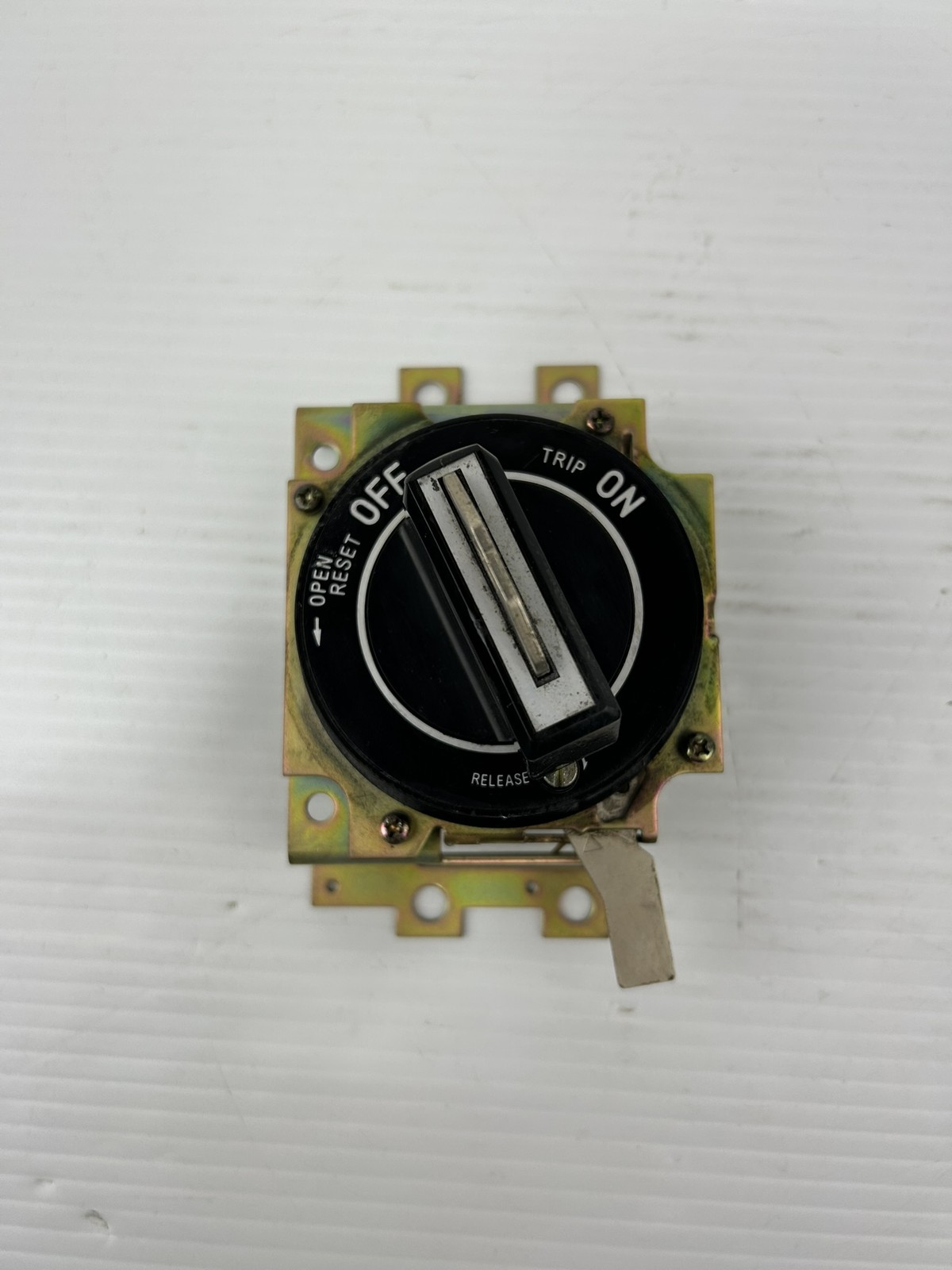Fuji Electric N13 A-Q-00905 On/Off Release Switch