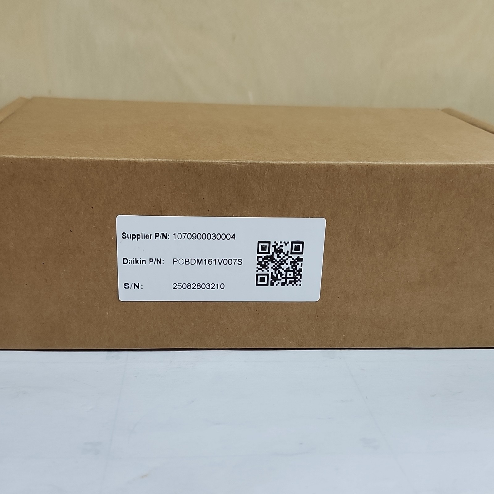 Daikin HVAC Control Board PCBDM161V007S 277VAC 5A Printed Circuit Board